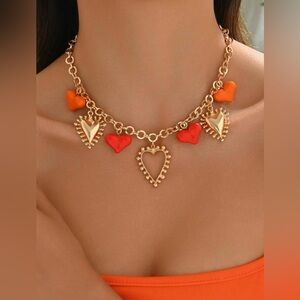 ✨ New ✨ Gold Heart Charm Necklace ✨